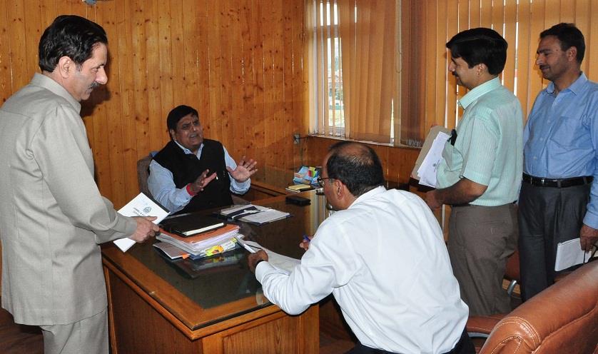 B B Vyas assumes charge as Advisor to Governor